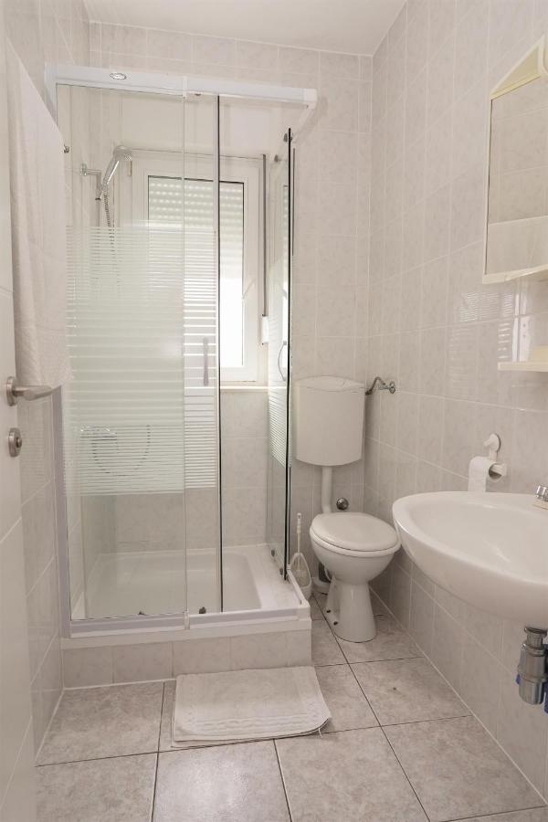 Apartments Mare Трогір Екстер'єр фото